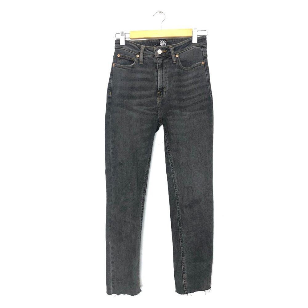 Urban Outfitters BDG High-Waisted Girlfriend Jean Washed Black Grey Raw Hem Crop